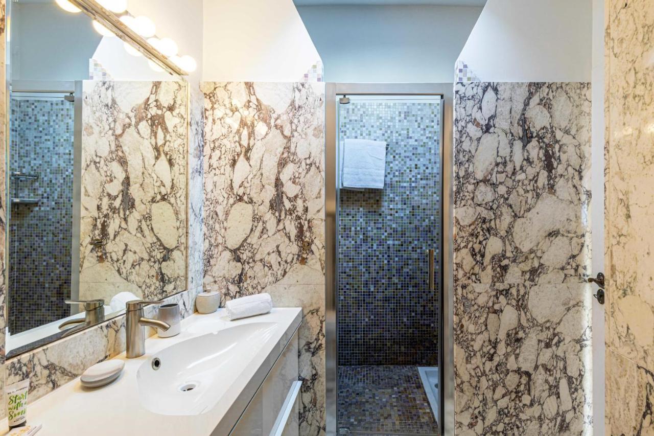 Appartement Renovated Duplex - Cannes Croisette Golden Square Extérieur photo